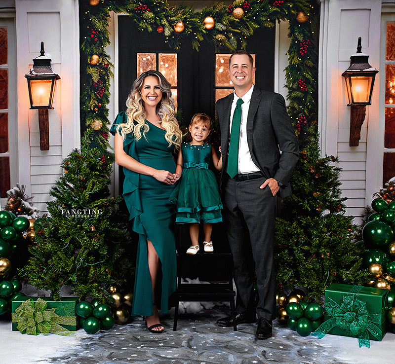 Farmhouse Christmas Door 10'X8' - RTS - HSD Photography Backdrops