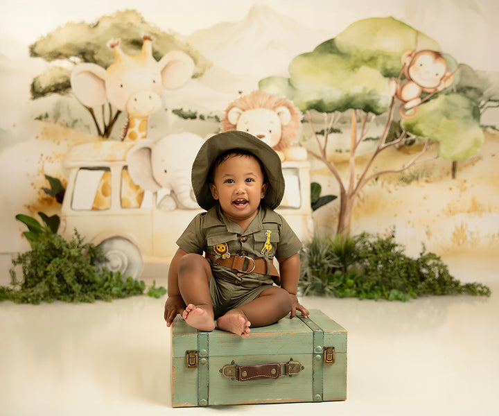 Little Safari Guide Cake Smash - HSD Photography Backdrops