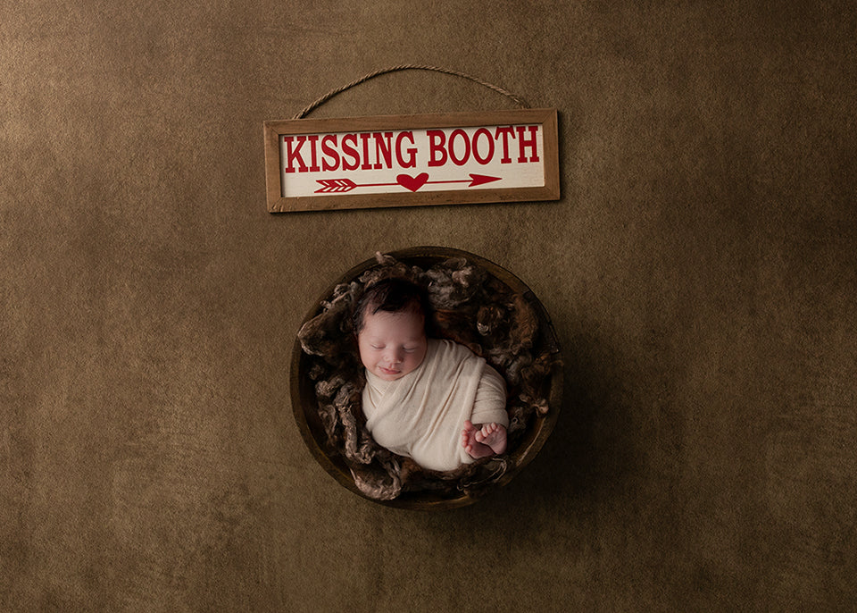 Newborn Digital Backdrop | Kissing Booth - HSD Photography Backdrops