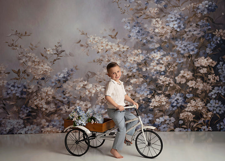 Bluebell Meadow – Soft Floral Spring Backdrop