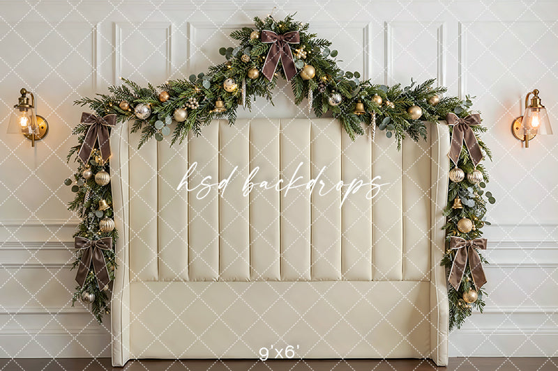 Ivory Garland Headboard Photography Backdrop – Classic Christmas Portrait Scene | HSD Backdrops