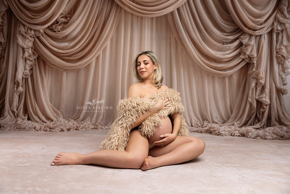 Champagne Cascade – Draped Fabric Photo Backdrop (Flipped)