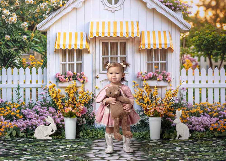 Quaint Spring Cottage