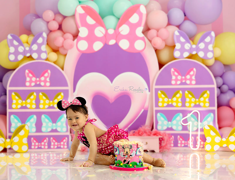 Minnie Bowtique Backdrop for Cake Smash Photoshoot