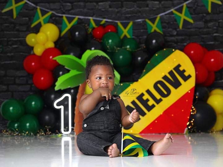 One Love Cake Smash