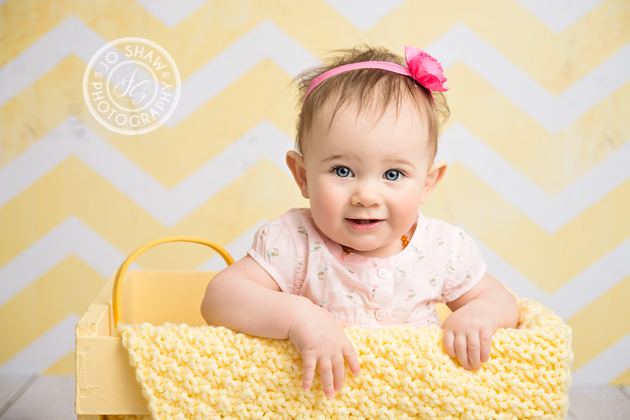 Vintage Yellow Chevron - HSD Photography Backdrops 