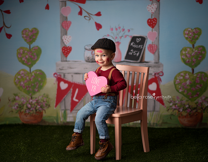 Valentine's Kissing Booth - HSD Photography Backdrops 